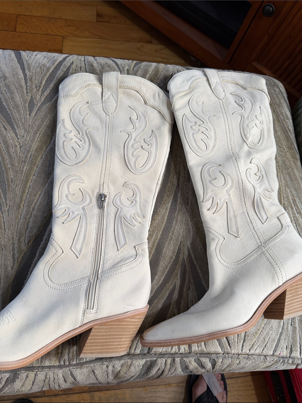 Women's Dolce Vita Cream Western tall-Calf Boot with Block Heel NEW, never worn